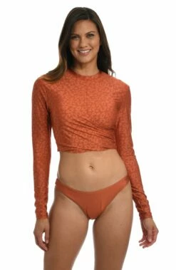 On The Spot Cropped Rashguard - FINAL SALE